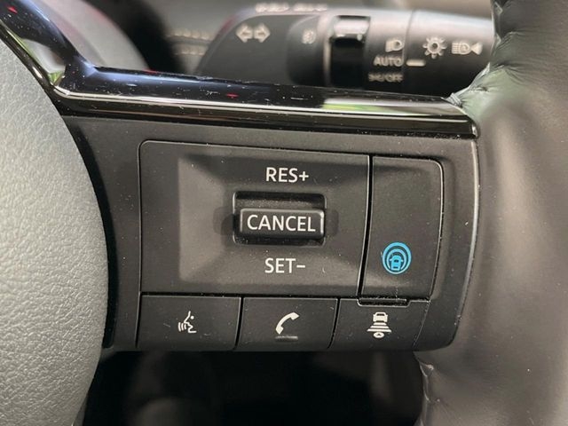 NISSAN Serena e-POWER Highway Star V Pearl White 2024′ ESZL1