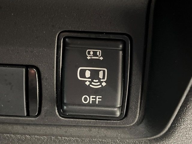 NISSAN Serena e-POWER Highway Star V Pearl White 2024′ ESZL1