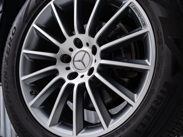 Mercedes-Benz G Class G350d AMG Line Black 2020′ ESZM4