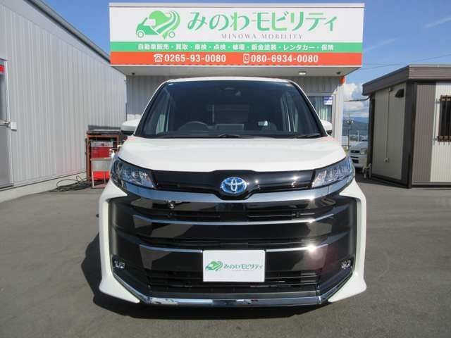 TOYOTA Noah Hybrid S-G Wellcab Pearl White 2025′ ESZMJ