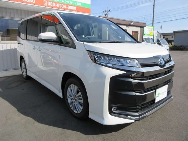 TOYOTA Noah Hybrid S-G Wellcab Pearl White 2025′ ESZMJ