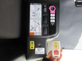 
									TOYOTA Noah Hybrid S-G Wellcab Pearl White 2025′ ESZMJ full								