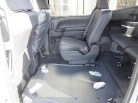 
									TOYOTA Noah Hybrid S-G Wellcab Pearl White 2025′ ESZMJ full								