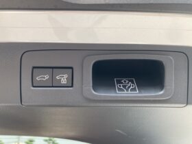 
									TOYOTA Crown Sport Z Pearl White/Black 2024′ ET9JM full								