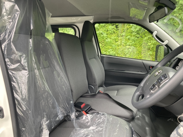 TOYOTA Hiace Van DX Long White 2025′ ET9JN