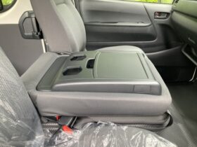 
									TOYOTA Hiace Van DX Long White 2025′ ET9JN full								