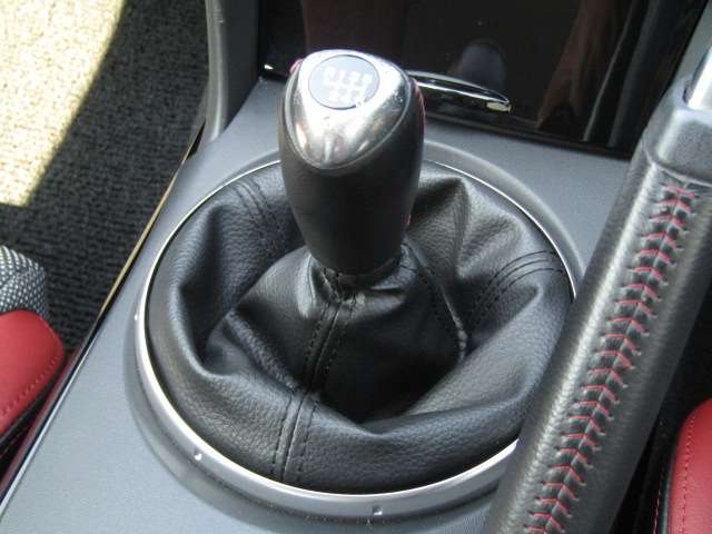 MAZDA RX-8 Spirit R Pearl White 2012′ ETP0D