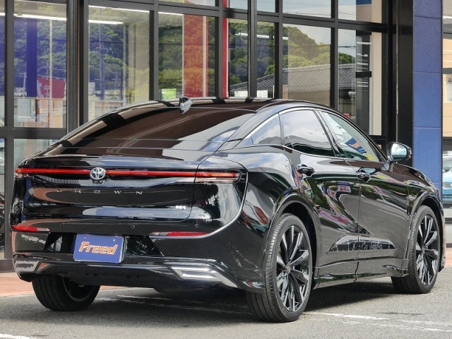 TOYOTA Crown CrossOver RS Advanced Black 2023′ EURL4
