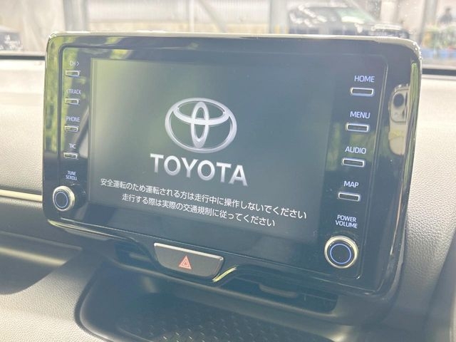 TOYOTA Yaris Z Pearl White 2021′ EV12L