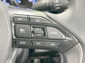 
									TOYOTA Yaris Z Pearl White 2021′ EV12L full								