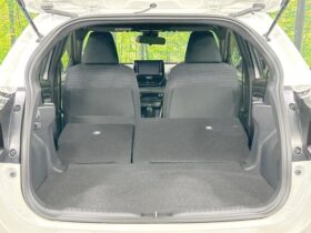 
									TOYOTA Yaris Z Pearl White 2021′ EV12L full								