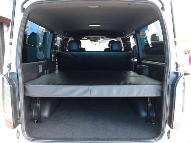 TOYOTA Hiace Van Super GL Dark Prime 2 Long Pearl White 2024′ EV3M1