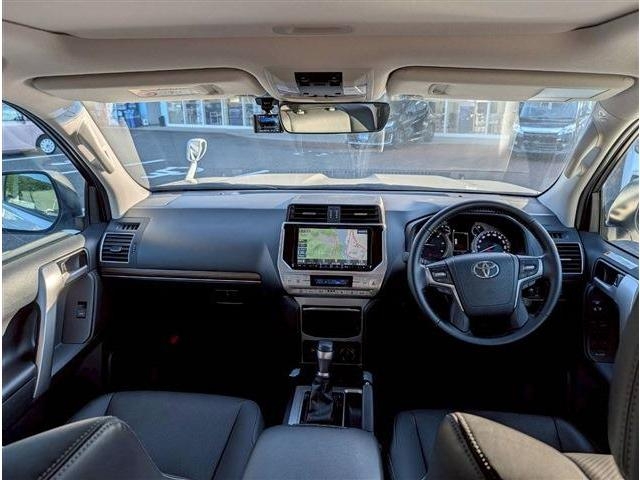 TOYOTA Land Cruiser Prado 2.8TXLPkg Matte Black Ed Pearl White 2023′ EV3XK