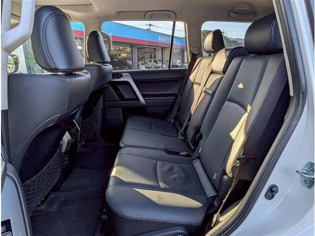 TOYOTA Land Cruiser Prado 2.8TXLPkg Matte Black Ed Pearl White 2023′ EV3XK