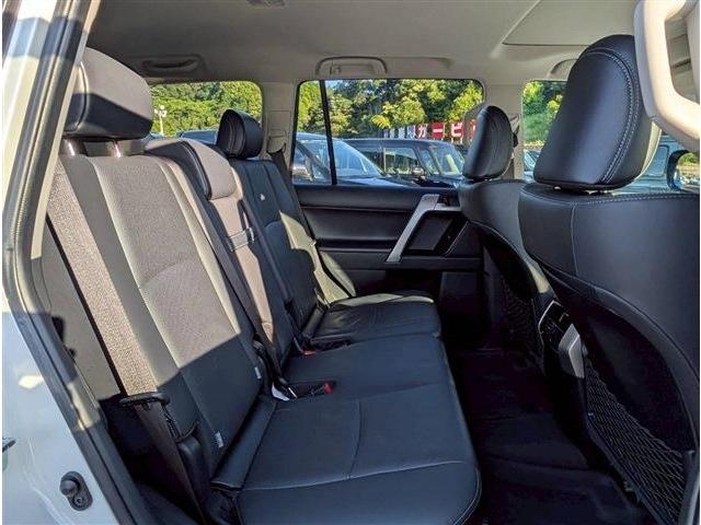 TOYOTA Land Cruiser Prado 2.8TXLPkg Matte Black Ed Pearl White 2023′ EV3XK