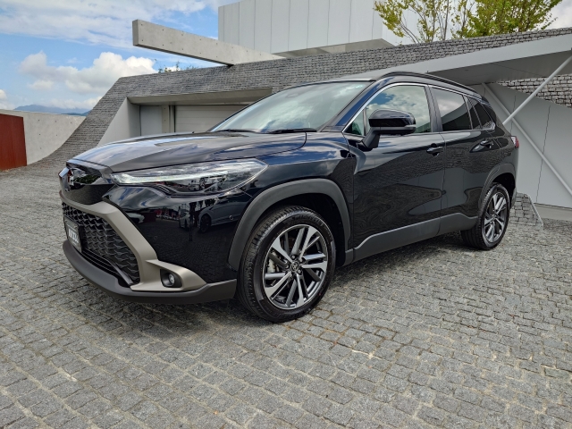 TOYOTA Corolla Cross Z Black 2024′ EWWU6