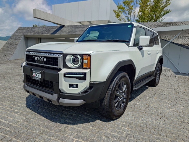 TOYOTA Land Cruiser Wagon VX Pearl White 2024′ EWWUE