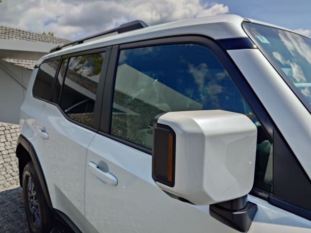 TOYOTA Land Cruiser Wagon VX Pearl White 2024′ EWWUE