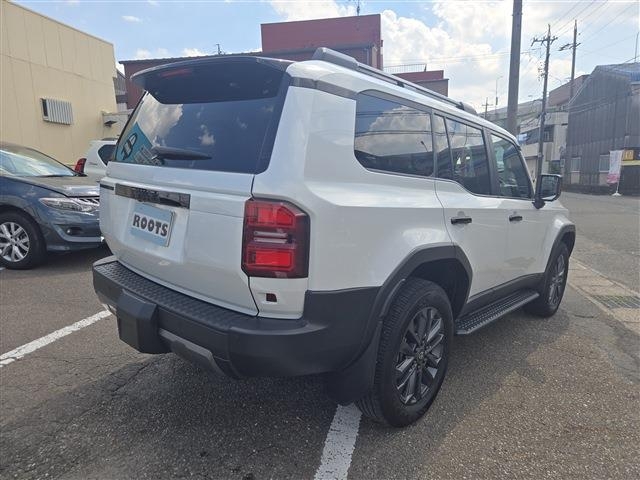 TOYOTA Land Cruiser Wagon ZX Pearl White 2024′ EX5VK