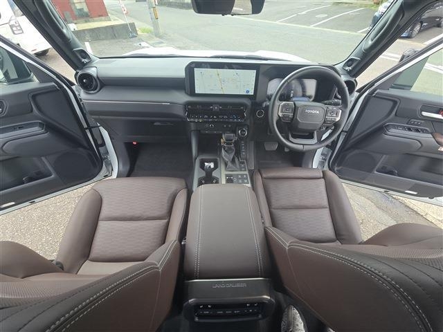 TOYOTA Land Cruiser Wagon ZX Pearl White 2024′ EX5VK