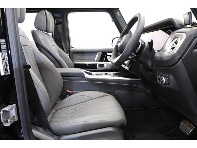 Mercedes-Benz G Class G450d Launch Edition (ISG) Black 2024′ EX62U
