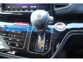 
									Honda Odyssey 2.0 ABUSO EX HS 7 people Pearl White 2018′ EX9R7 full								