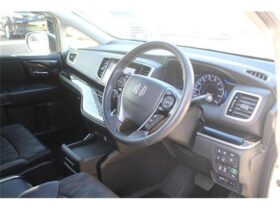 
									Honda Odyssey 2.0 ABUSO EX HS 7 people Pearl White 2018′ EX9R7 full								