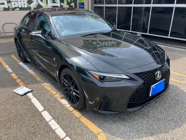 Lexus IS Special IS300h_F Sport Mode Bra Black 2023′ EXAP7