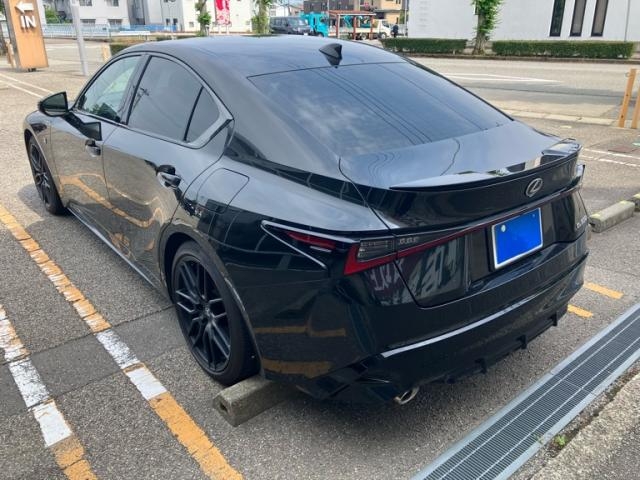 Lexus IS Special IS300h_F Sport Mode Bra Black 2023′ EXAP7