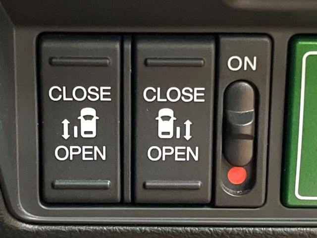 Honda Odyssey Absolute Honda Sensing Pearl White 2020′ EXB1E
