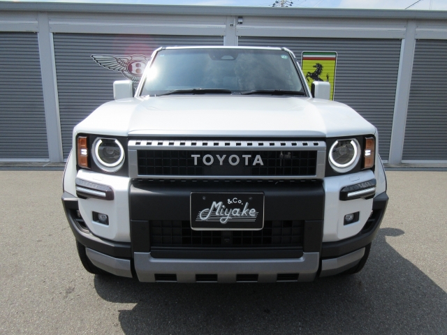 TOYOTA Land Cruiser Wagon VX Pearl White 2024′ EZ1ZC