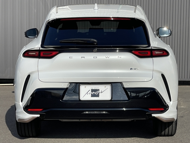 TOYOTA Crown Sport Z Pearl White 2024′ EZ21L