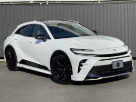 
									TOYOTA Crown Sport Z Pearl White 2024′ EZ21L full								