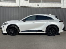 
									TOYOTA Crown Sport Z Pearl White 2024′ EZ21L full								