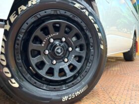 
									TOYOTA Hiace Van Super GL Dark Prime 2 Long Pearl White 2023′ EZ9VU full								