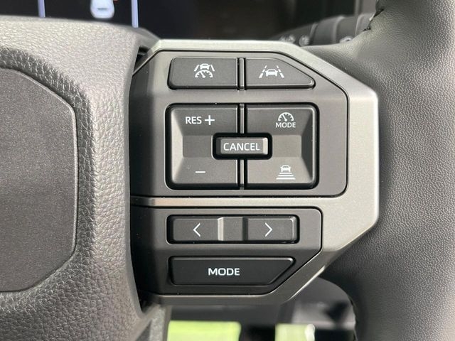 TOYOTA Land Cruiser Wagon VX Pearl White 2025′ EZA4Y