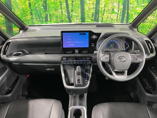 TOYOTA Voxy S-Z Pearl White 2024′ EZADP