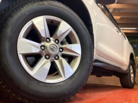 
									TOYOTA Land Cruiser Prado TX Pearl White 2023′ EZAIJ full								