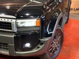 
									TOYOTA Land Cruiser Wagon VX Black 2024′ EZAJB full								
