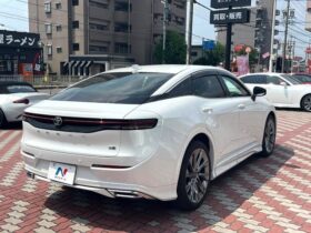 
									TOYOTA Crown CrossOver G Advanced Leather Package Pearl White 2022′ EZAME full								