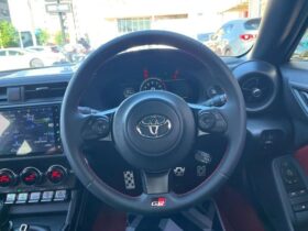 
									TOYOTA 86 RZ Pearl White 2023′ EZAMI full								