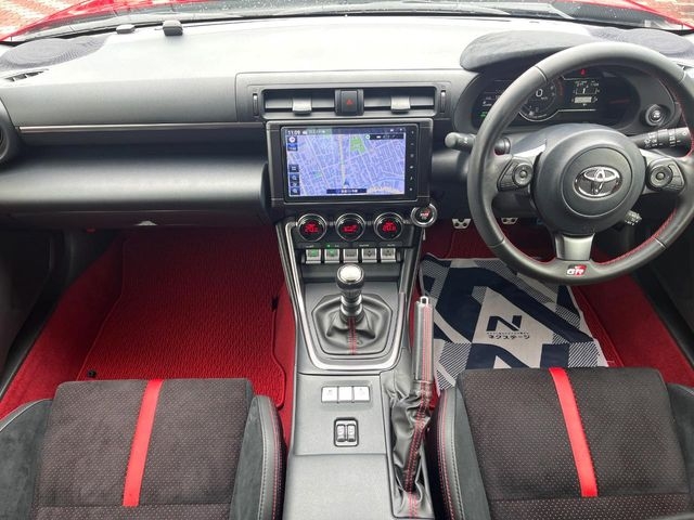 TOYOTA 86 RZ Red 2023′ EZAPT