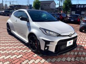 
									TOYOTA Yaris RZ High Performance First Ed Pearl White 2020′ EZARH full								