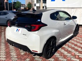 
									TOYOTA Yaris RZ High Performance First Ed Pearl White 2020′ EZARH full								