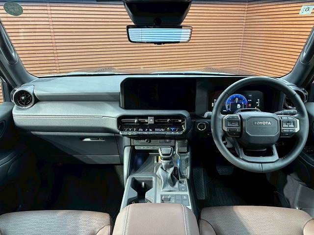 TOYOTA Land Cruiser Wagon VX First Edition Black 2024′ EZAZ9