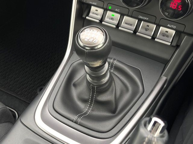 TOYOTA 86 SZ Pearl White 2022′ EZBE0
