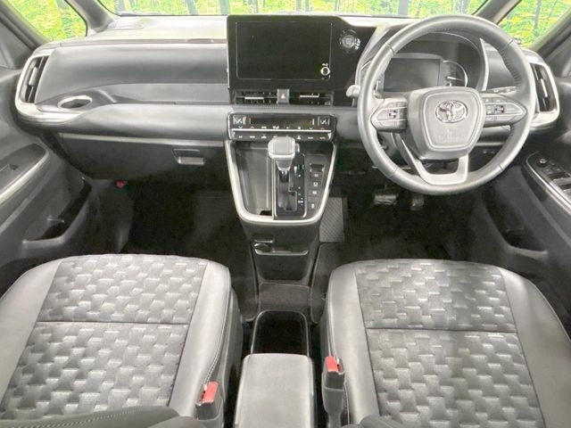 TOYOTA Voxy S-Z Pearl White 2024′ EZBO3