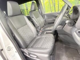 
									TOYOTA Voxy S-Z Pearl White 2024′ EZBO3 full								