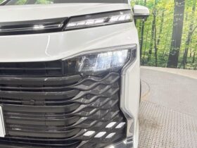 
									TOYOTA Voxy S-Z Pearl White 2024′ EZBO3 full								