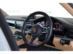 
									Porsche Panamera Base Grade White 2017′ EZBTA full								